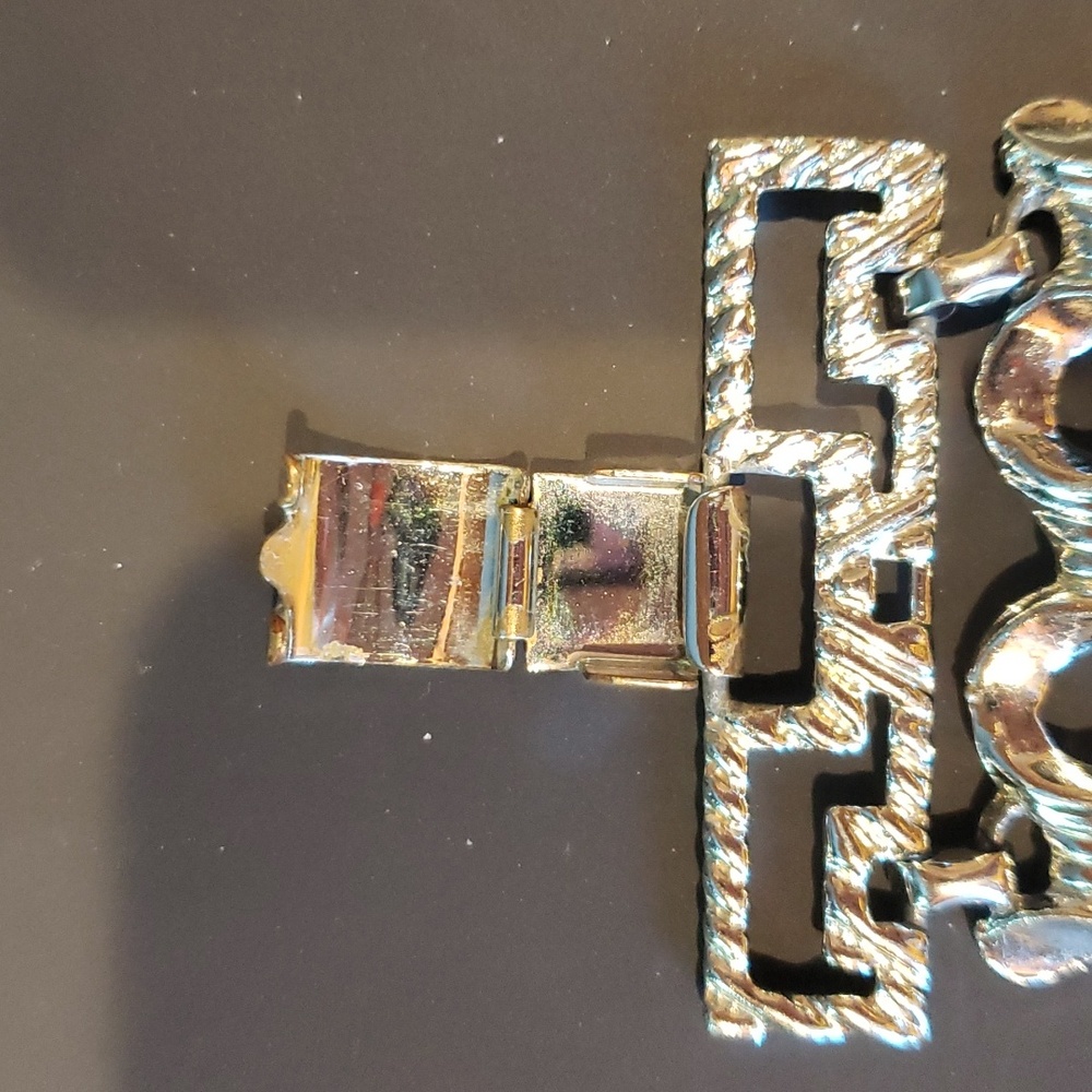 Silvertone bracelet - Picture 3 of 4